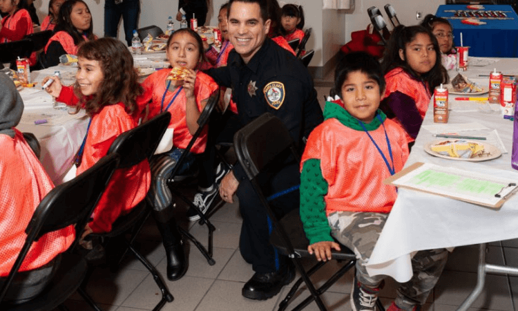 It’s a tradition that has warmed hearts for over 25 years — the Santa Clara Rotary’s Christmas 4 Kids event. On Thursday, Dec. 12 at their usual location.